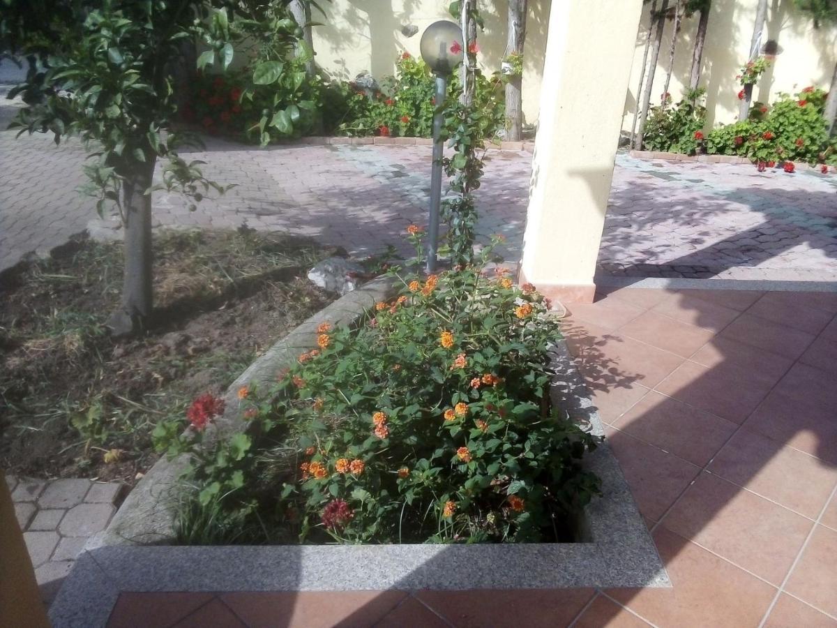 Appartamento In Orosei In Villa Delle Arance 300Mt Dalla Spiaggia Luaran gambar